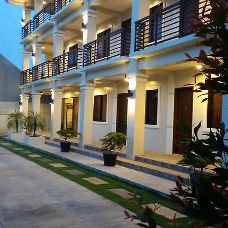 Veranda Residence Inn Таклобан Екстер'єр фото